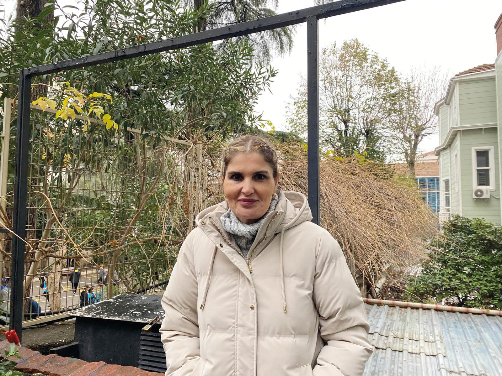 Elif Akkuş’la gerçeğin peşinde 